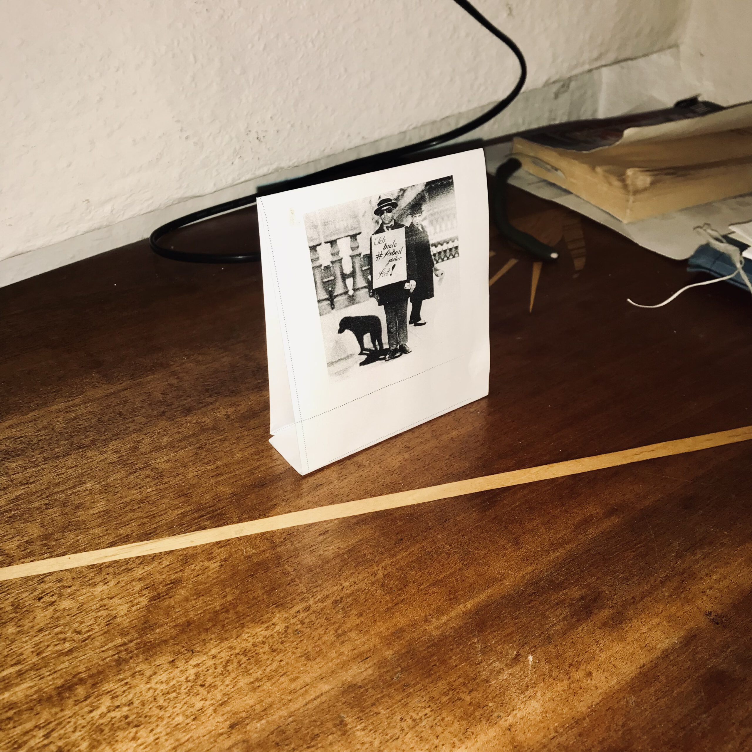Tischaufsteller ›Biete Arbeit‹
